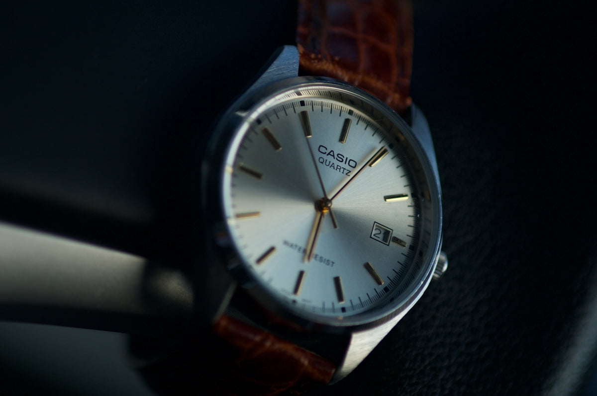 Key Factors to Consider When Buying a Dress Watch