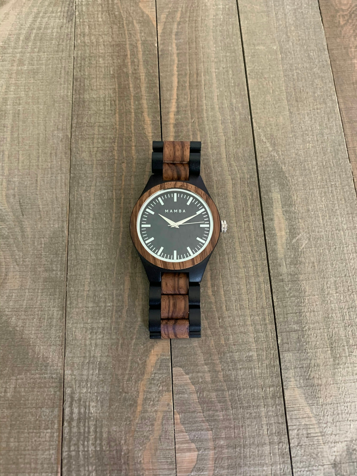 Essential Checklist for Buying Vintage Timepieces