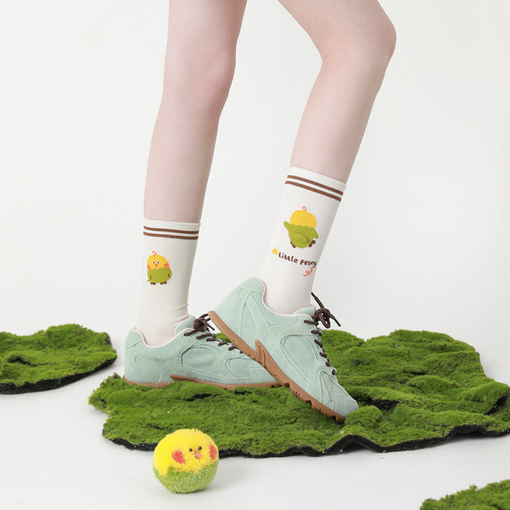 Beligogo 4-Choice Vibrant Parrot Crew Socks: Plush, Moisture-Wicking, Everyday Wear